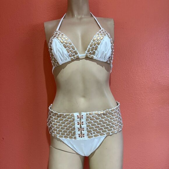 BEACH BUNNY KIRA BIKINI SET!! - Picture 4 of 10